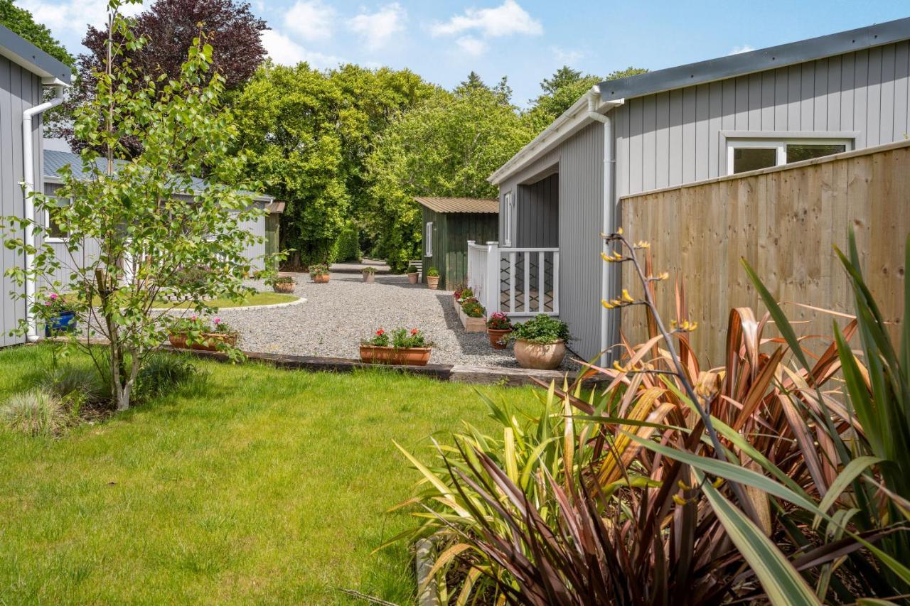 Ramsey Lodge Bier Wood Lodges Tenby Exterior foto